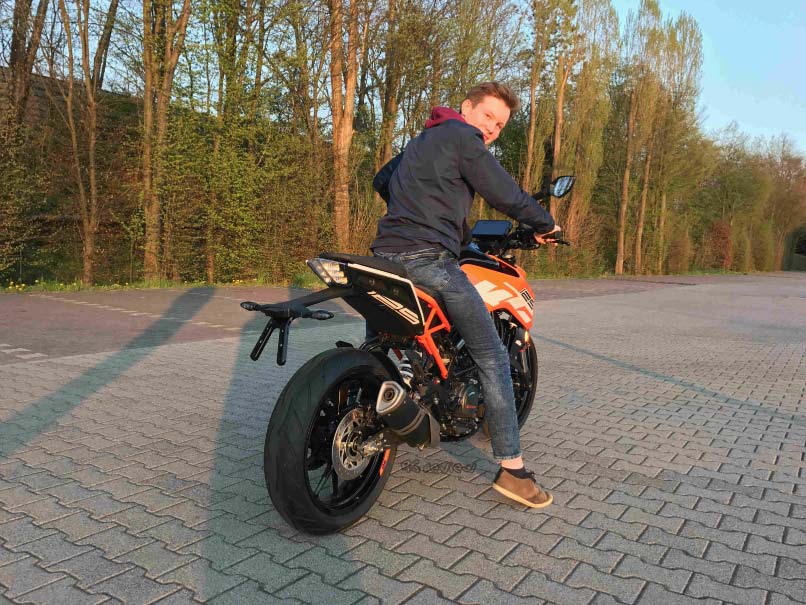 DUKE 2017 125 + RS review Youtube / naked bike / If you want a picture, then tell me.